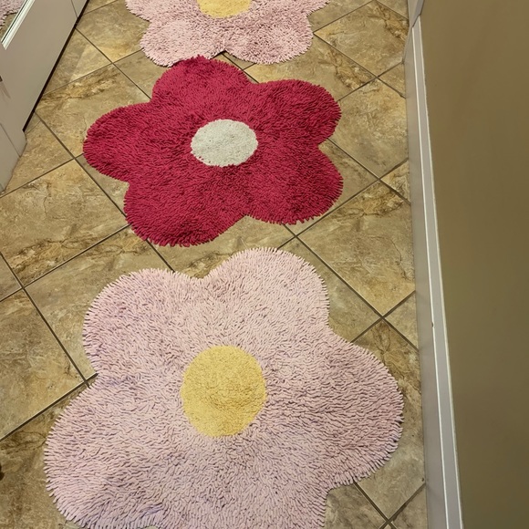 Beautiful girls bathroom/bedroom mat - Picture 5 of 5